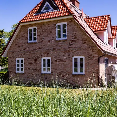 Doppelhaushaelfte Meerweh Holiday home *